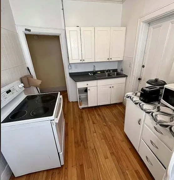 70 Brunswick St #2-5 — Photo 1