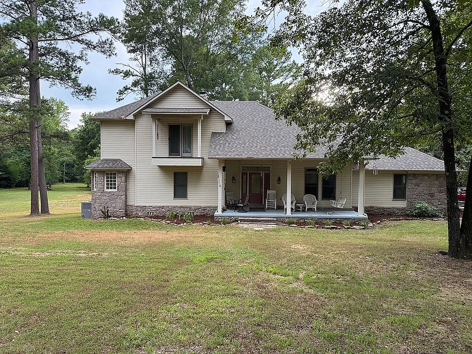 1st image of 105 Hidden Valley Dr