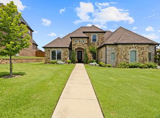 1600 Olympic Dr, Longview, TX 75605