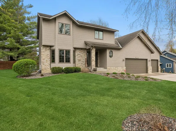 11664 Oakview Ct, Champlin, MN 55316