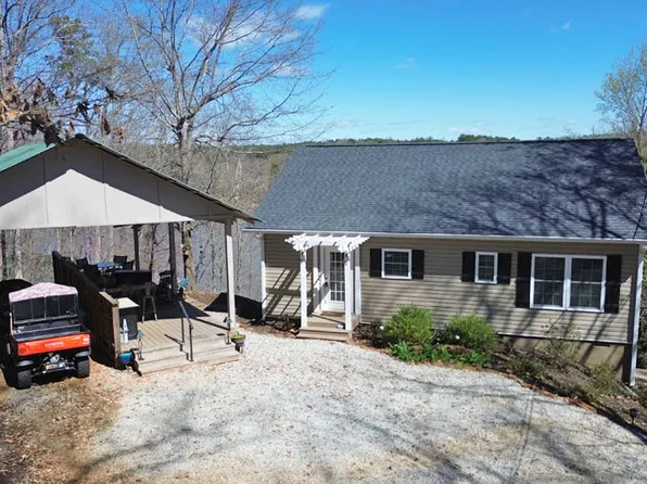 206 Goff Dr, Martin, GA 30557