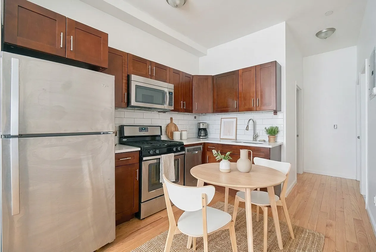 838 Herkimer Street — Photo 3