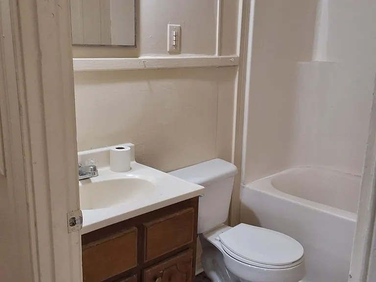 124 Muse St — Photo 18