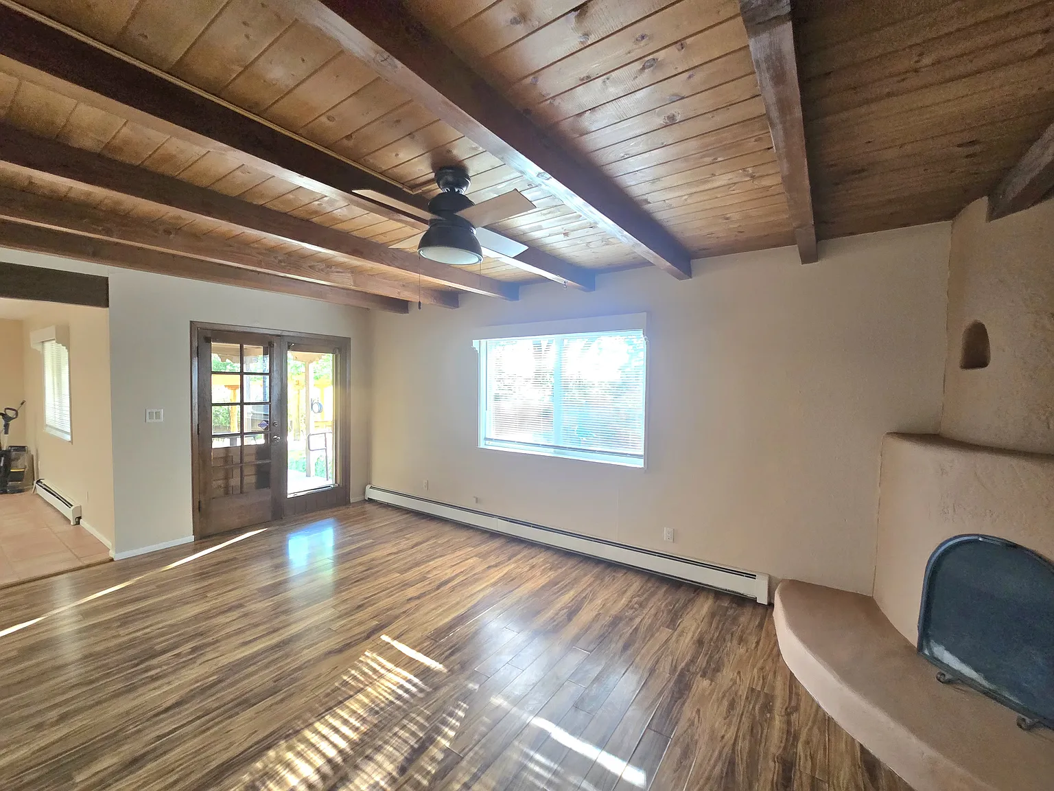 3 bed, 2.5 bath, 2650 sqft, $3,600 — Photo 3
