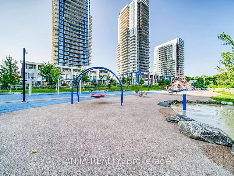 95 McMahon Dr #2106 — Photo 13