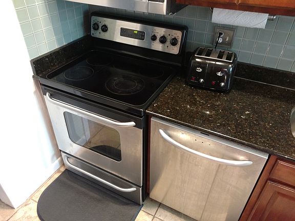 3rd image of 3817 Piping Rock Ln