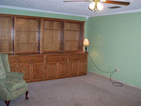 2nd image of 1112 Wright Ave