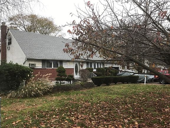 3rd image of 18 S 27th St