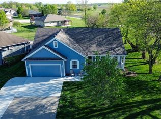2010 Prairie Grass Dr, Raymore, MO 64083