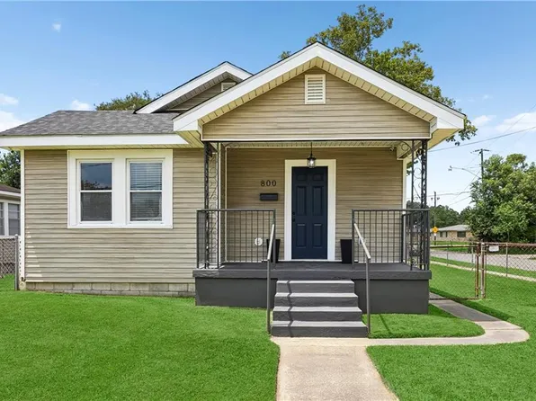 800 West Dr, Westwego, LA 70094