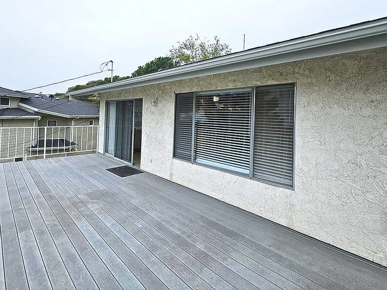 2251 Maurice Ave — Photo 31