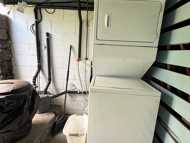 Private washer/dryer unit