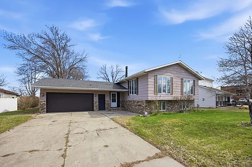 609 Lily Ln Photo 1