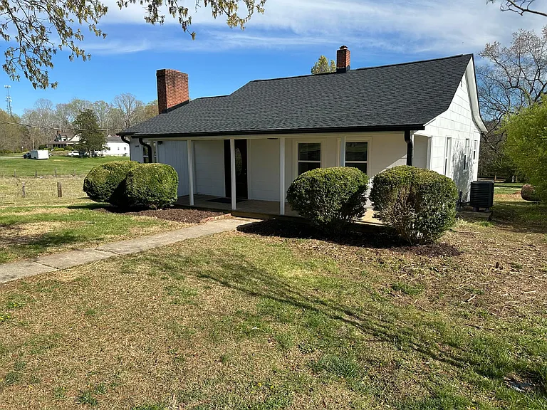 6690 Idols Rd — Photo 1