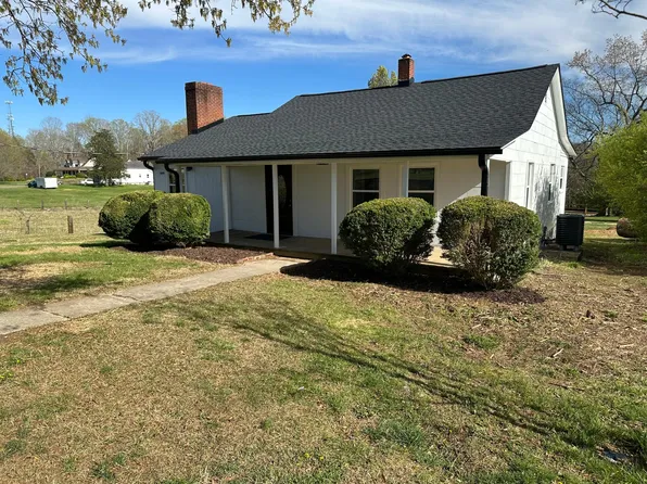 6690 Idols Rd, Clemmons, NC 27012