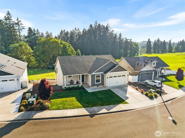 826 W Golden Eagle Avenue, La Center, WA 98629