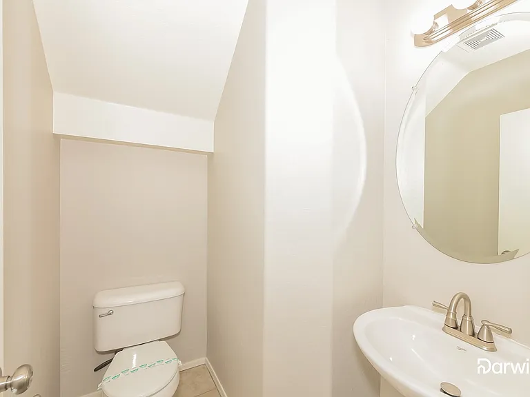 2519 S 90th Dr — Photo 11