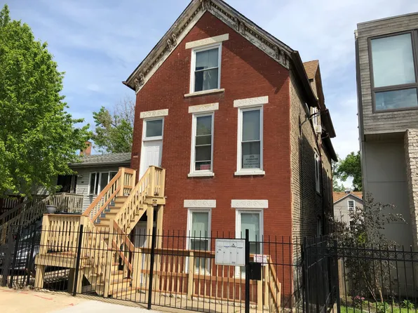 2621 W Attrill St #1, Chicago, IL 60647