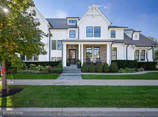 320 E 3rd St, Elmhurst, IL 60126