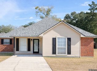 216 S Marchand Ave, Gonzales, LA 70737