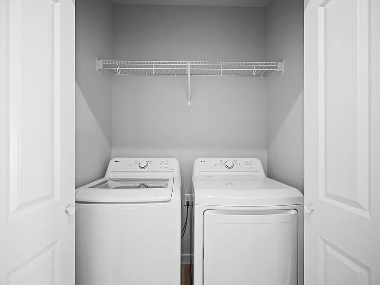 Valleyway Apartments — Photo 11