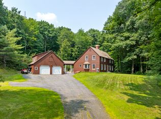 13 High Bluffs Rd, Falmouth, ME 04105