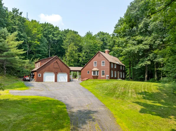 13 High Bluffs Road, Falmouth, ME 04105