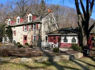 6296 Fleecydale Rd, Carversville, PA 18913
