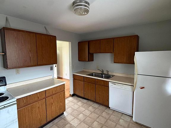 3rd image of 1147 Eastfield Rd #1149