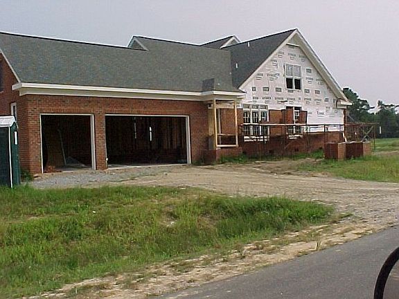 SIDE LOAD 3 CAR GARAGE