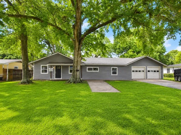 2312 6th St, Port Neches, TX 77651