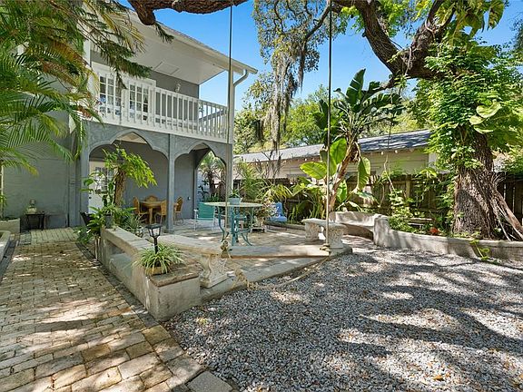 5th image of 515 Crystal Beach Ave