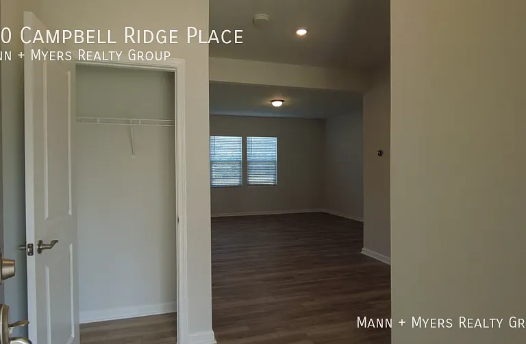 460 Campbell Ridge Pl — Photo 4
