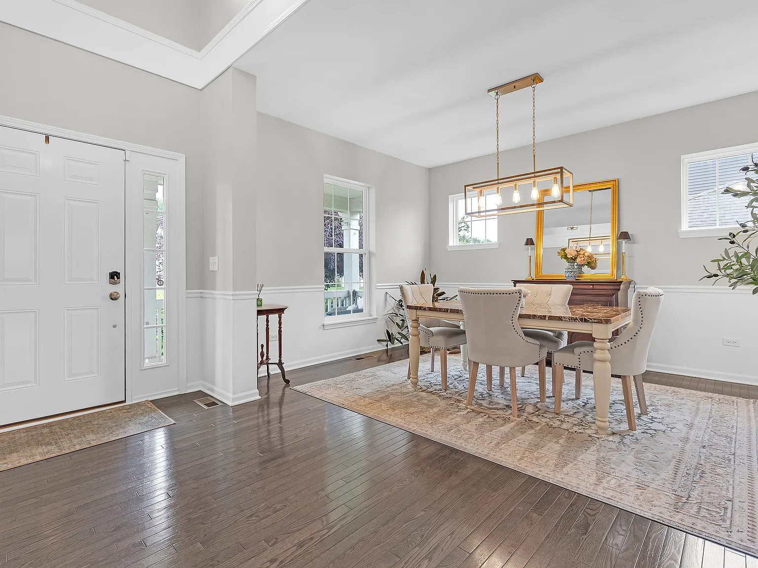 4 bed, 2.5 bath, 3329 sqft, $6,000 — Photo 4