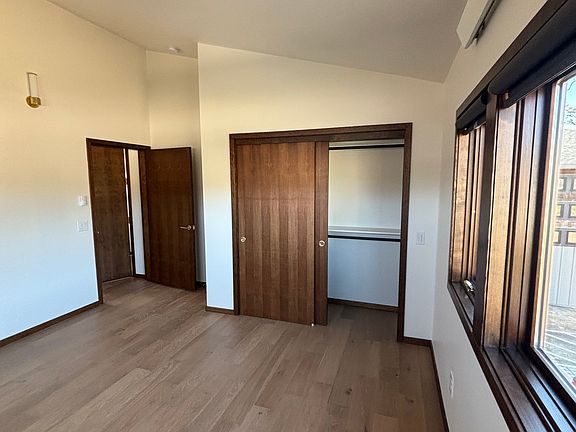 5th image of 287 Laneda Ave #9
