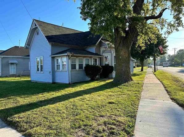 902 N Main St, Fairmount, IN 46928