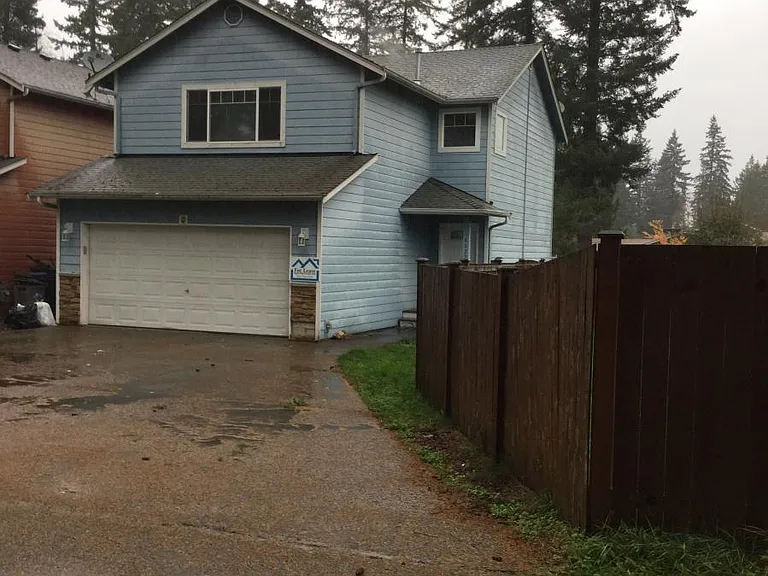 18022 31st Ave NE #B — Photo 1