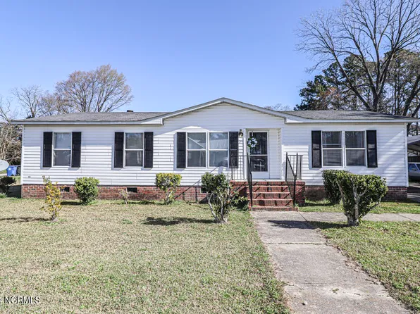 201 E Dixon Street, Elm City, NC 27822