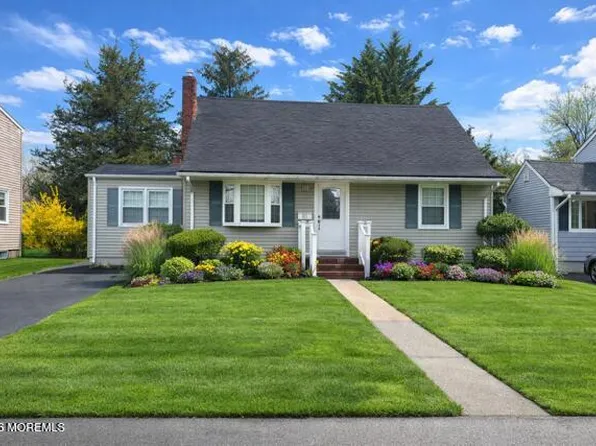 68 Davis Lane, Red Bank, NJ 07701