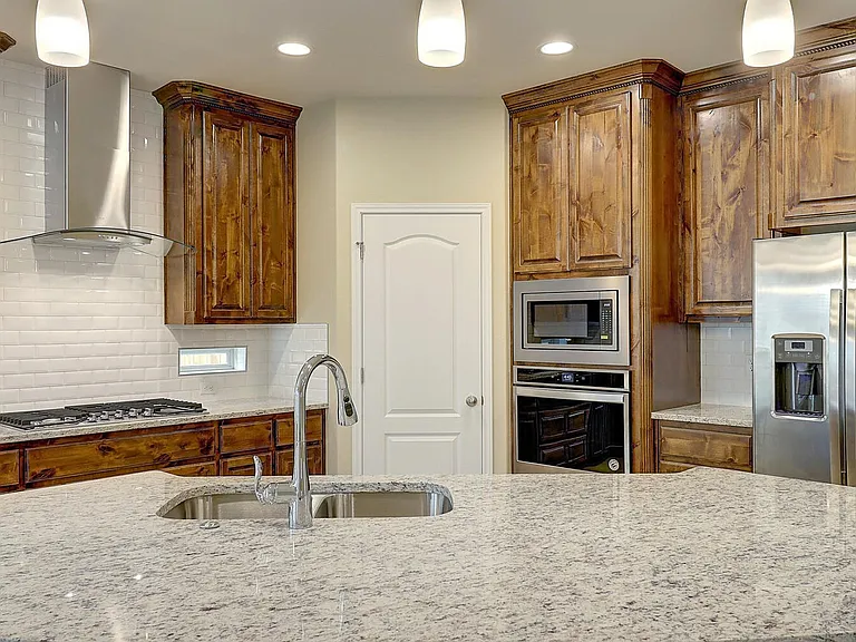 2202 Crystal Bay Dr — Photo 13