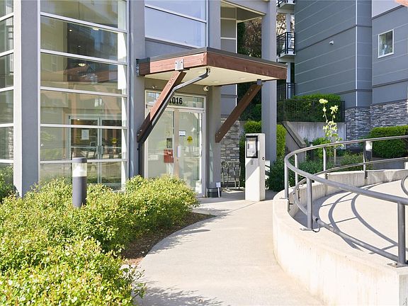 4th image of 1016 Inverness Rd #503