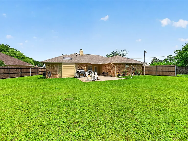 3921 Timberidge Dr — Photo 23