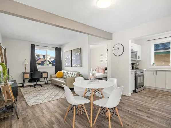 1535 12th Ave SW #9, Calgary, AB T3C 0R1