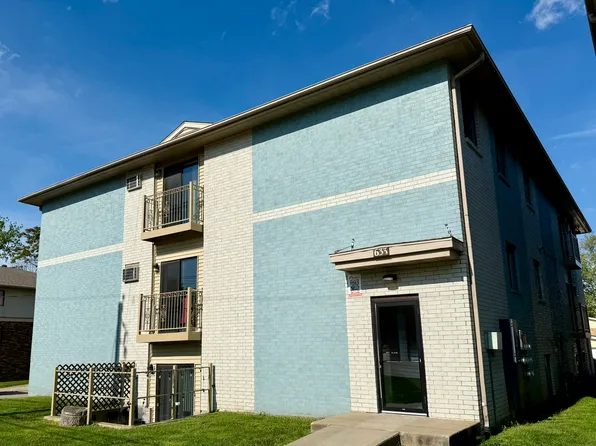 633 S Dodge St, Iowa City, IA