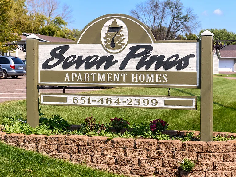 Seven Pines Apartments — Photo 2