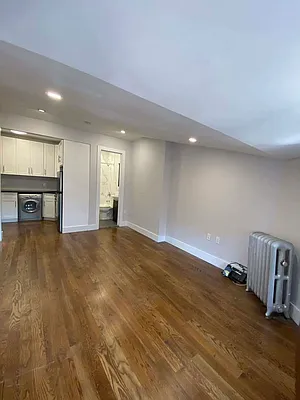 Rented by The Brokerage Group LLC | media 14