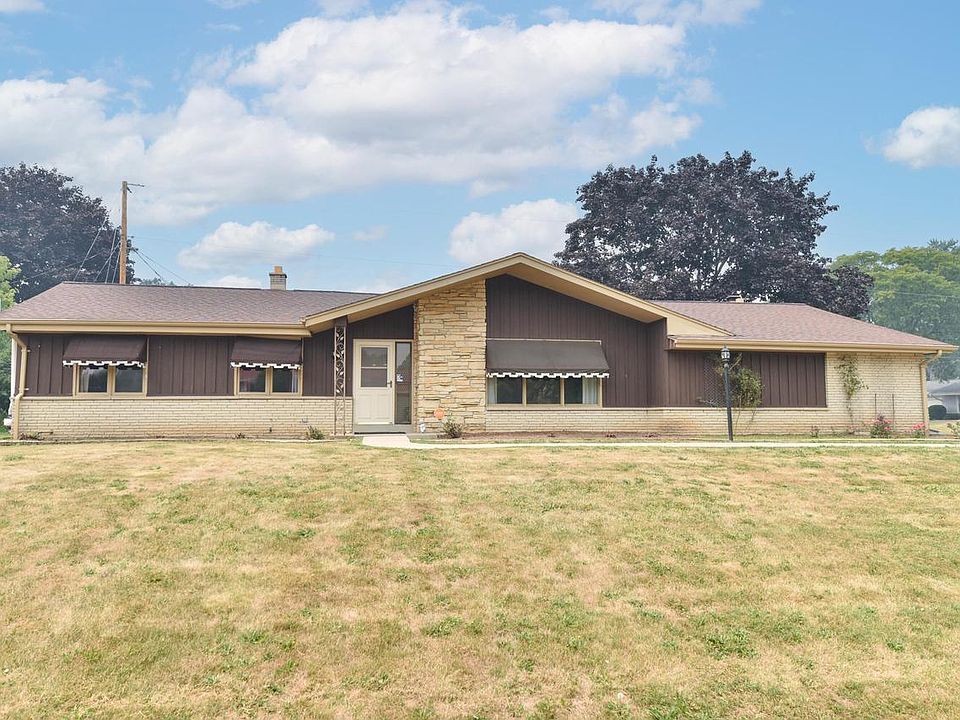 1st image of 6843 N Park Manor DRIVE