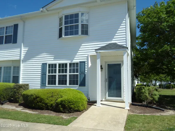 3987 Sterling Pointe Drive #Lll9, Winterville, NC 28590