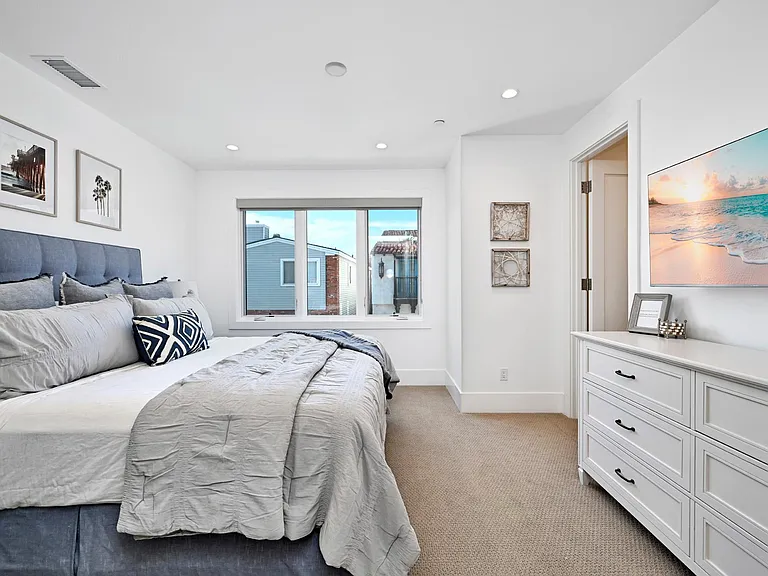 3940 Seashore Dr — Photo 22