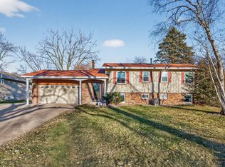 10161 Uplander St NW, Coon Rapids, MN 55433